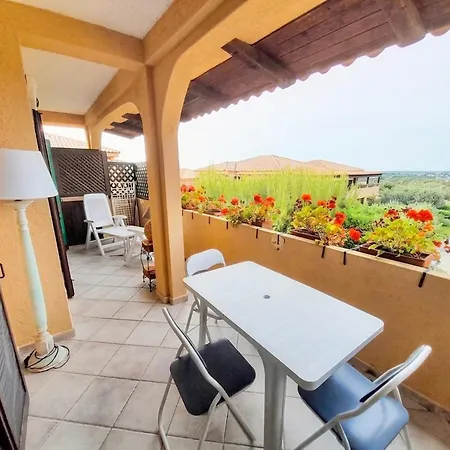Panoramic 6 Beds In Marinella With Veranda Sea View Apartment